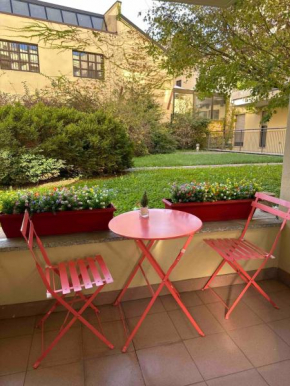 Laura s garden - romantic place and private parking